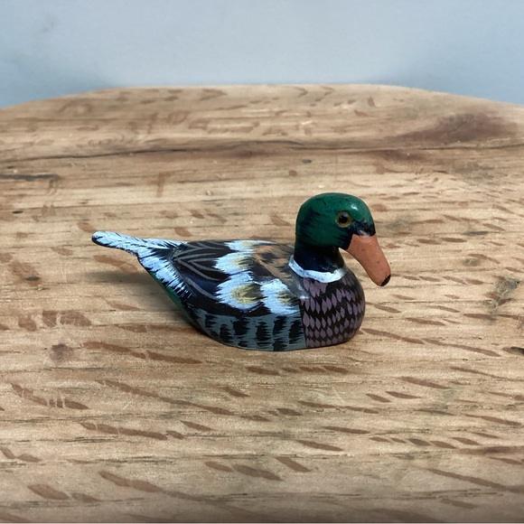 Hand Carved Set of Solid Wood Ducks - Mallard / Loon - Hand Painted - Excellent - Picture 3 of 12